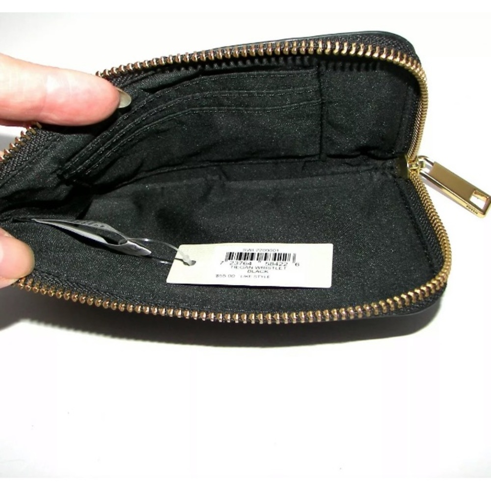 Fossil Tiegan Wristlet in Black - Picture 4 of 8